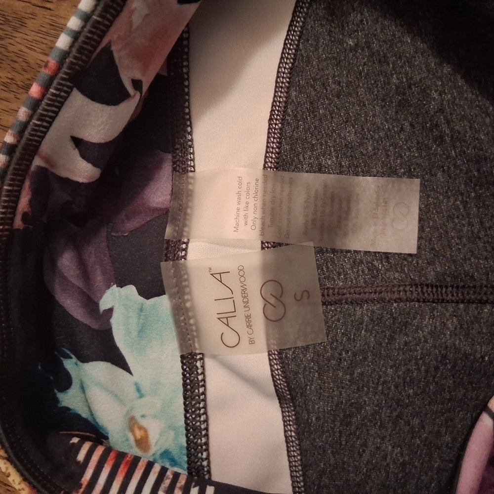 CALIA by Carrie Underwood Chracoal Floral Yoga Pants Bathing Suit Top S - Picture 7 of 9